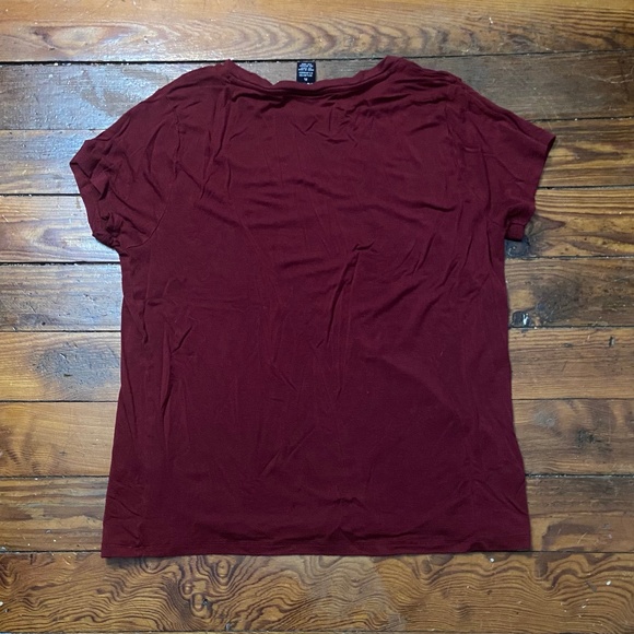 Basic Red Rue21 Tee - Picture 2 of 3